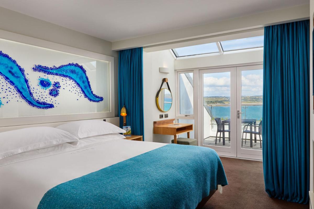 Cliff House Hotel