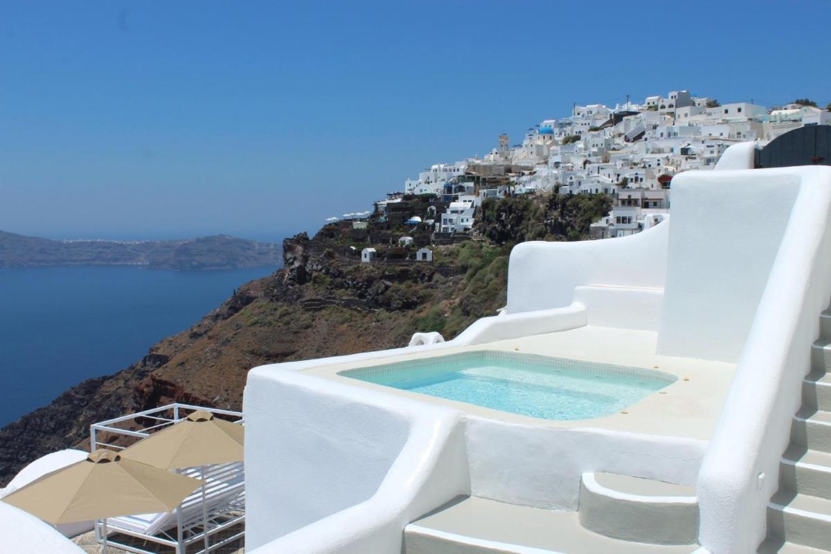 Cocoon Suites