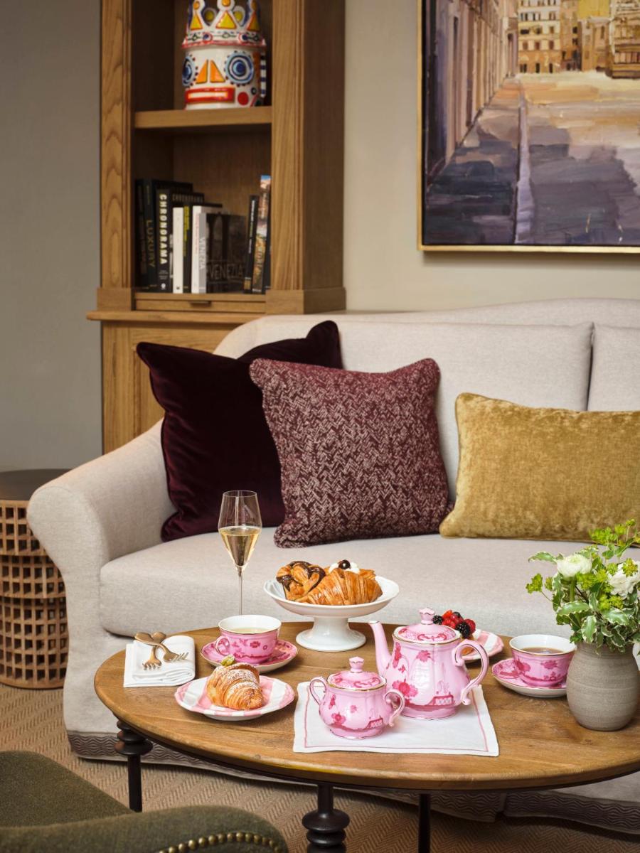 Collegio alla Querce, Auberge Collection