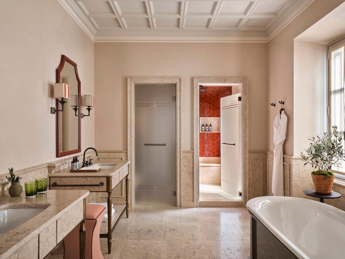 Collegio alla Querce, Auberge Collection