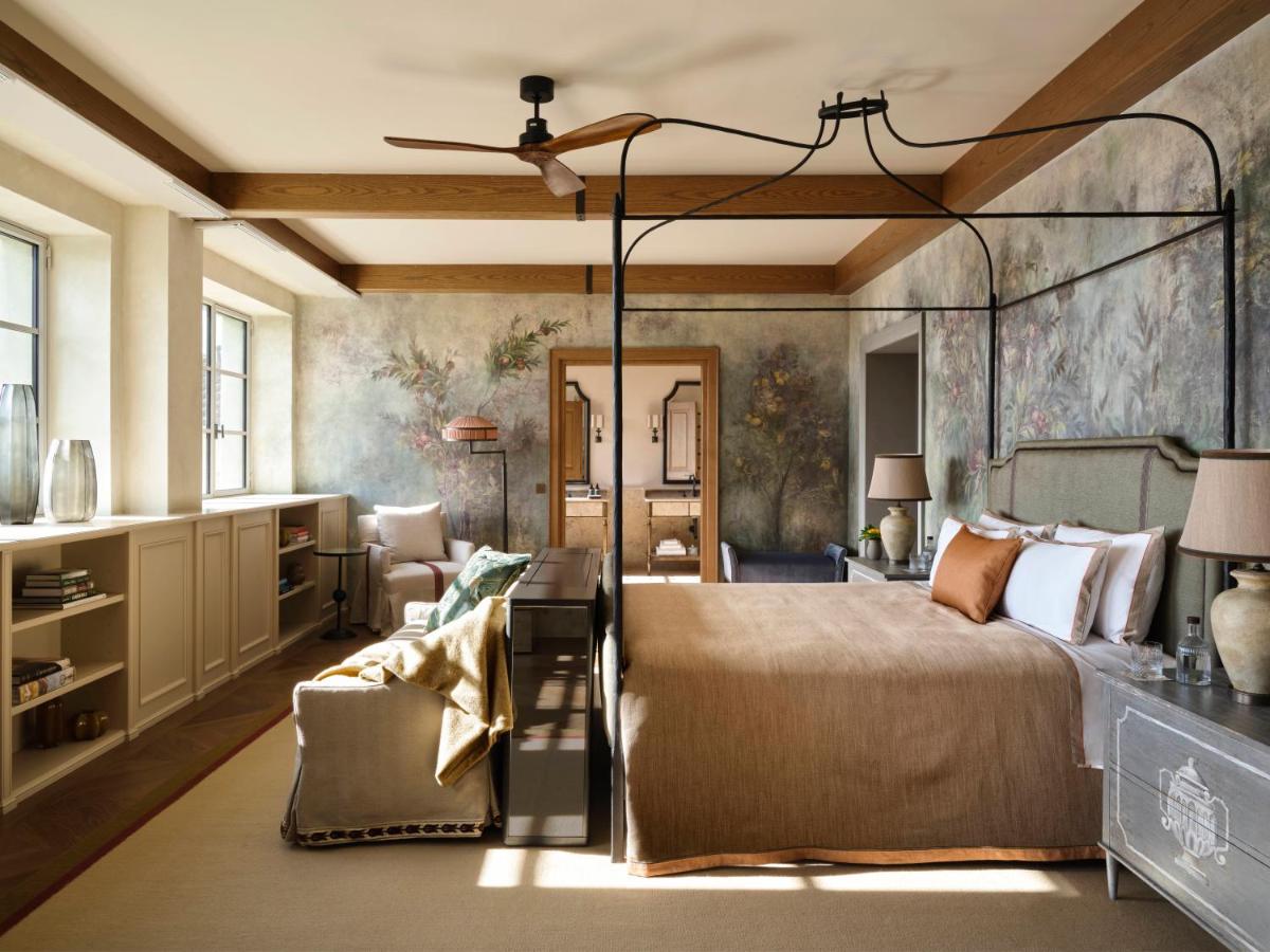 Collegio alla Querce, Auberge Collection