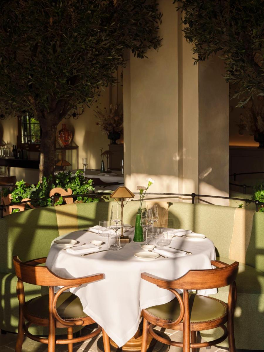 Collegio alla Querce, Auberge Collection