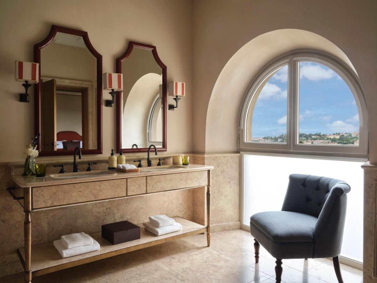Collegio alla Querce, Auberge Collection