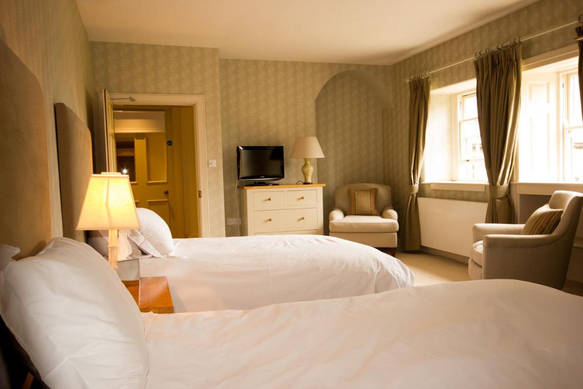 Collingwood Arms Hotel