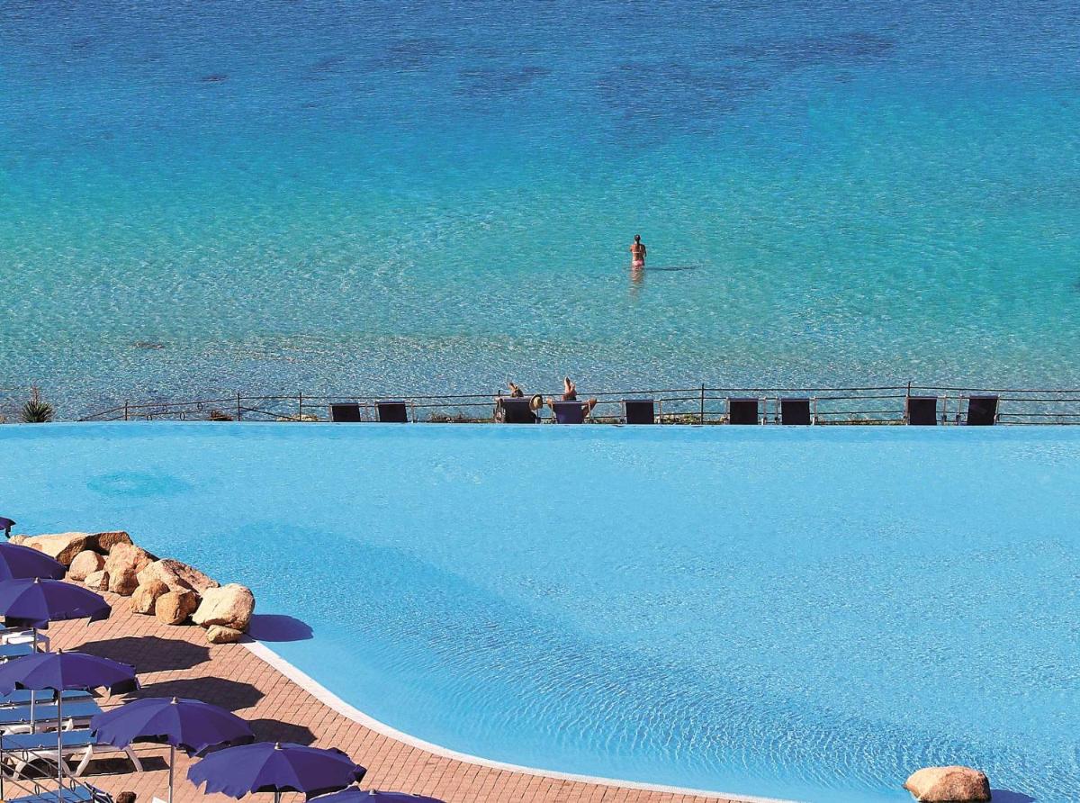 COLONNA GRAND HOTEL CAPO TESTA, a Colonna Luxury Beach Hotel, Santa Teresa Sardegna