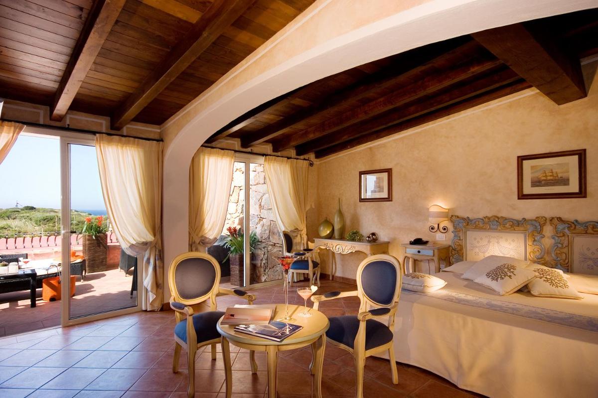 COLONNA RESORT, a Colonna Luxury Beach Hotel, Porto Cervo