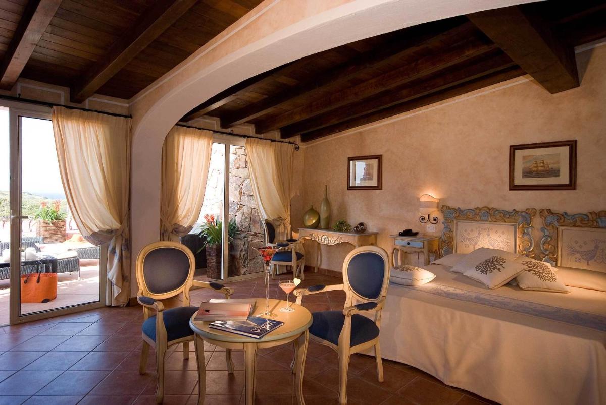 COLONNA RESORT, a Colonna Luxury Beach Hotel, Porto Cervo