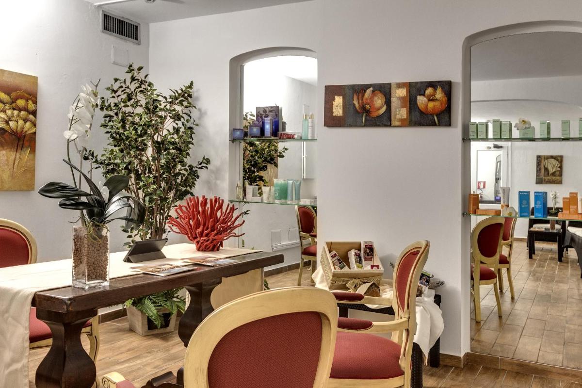 COLONNA RESORT, a Colonna Luxury Beach Hotel, Porto Cervo