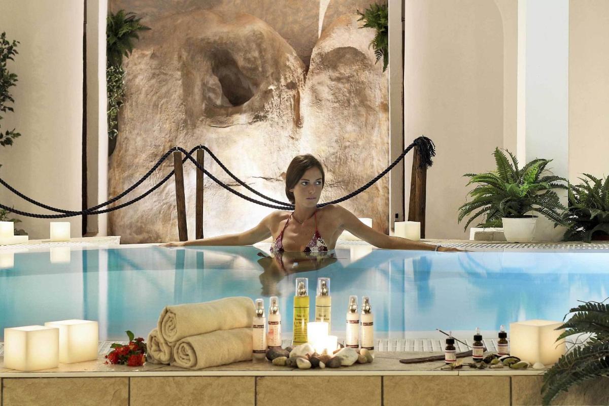 COLONNA RESORT, a Colonna Luxury Beach Hotel, Porto Cervo