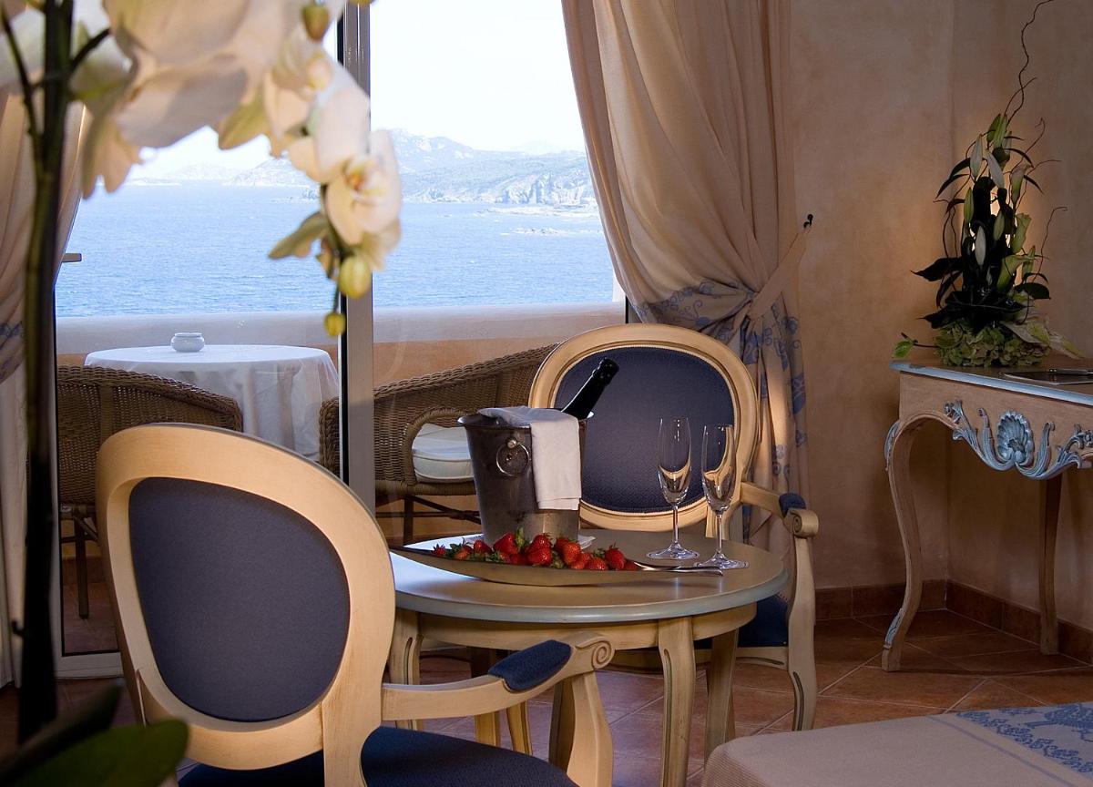 COLONNA RESORT, a Colonna Luxury Beach Hotel, Porto Cervo
