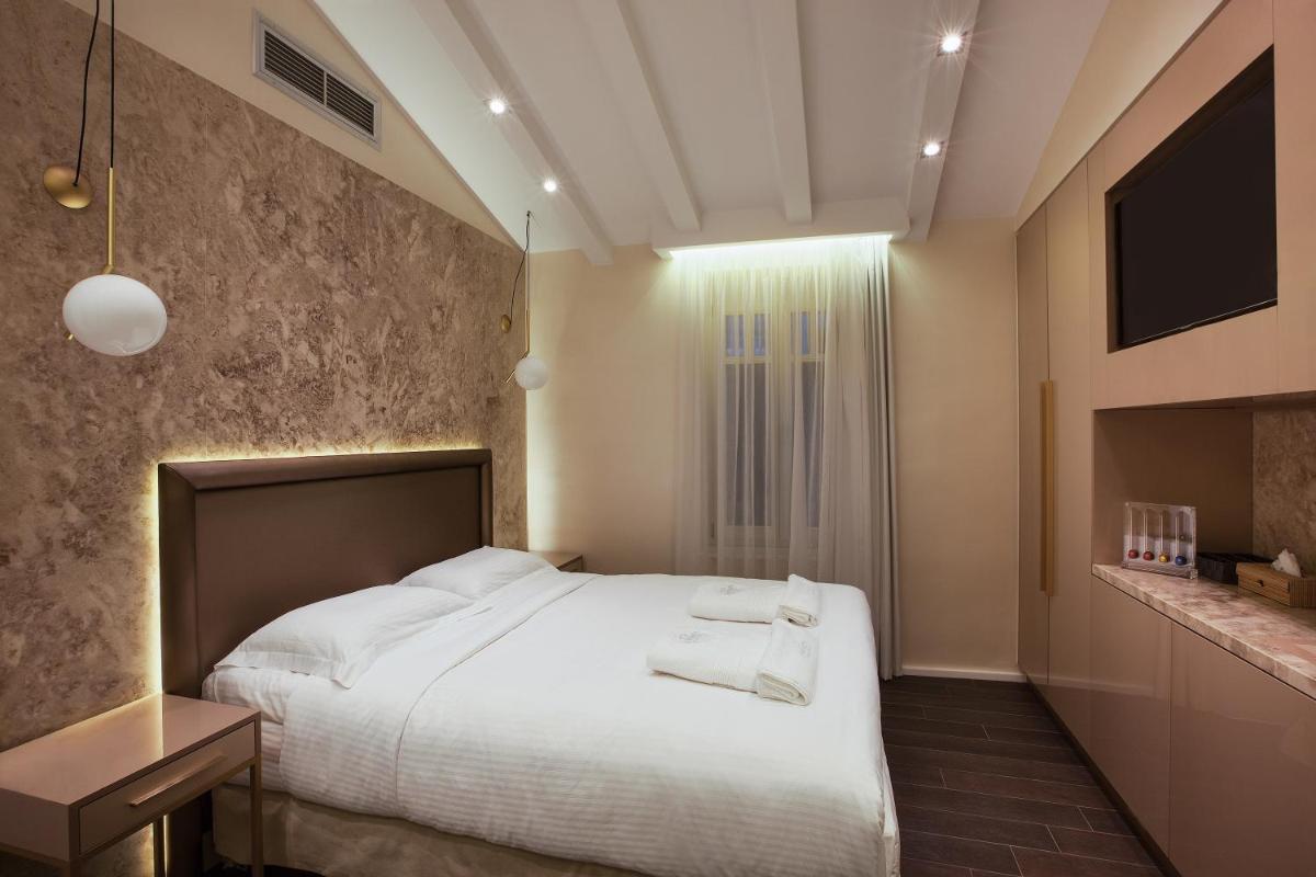 Consolato Boutique