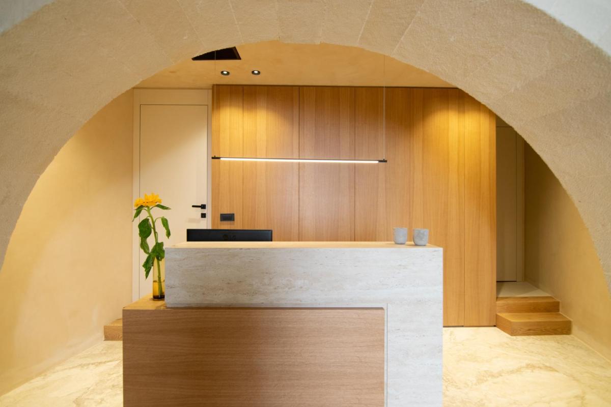 Consolato Boutique