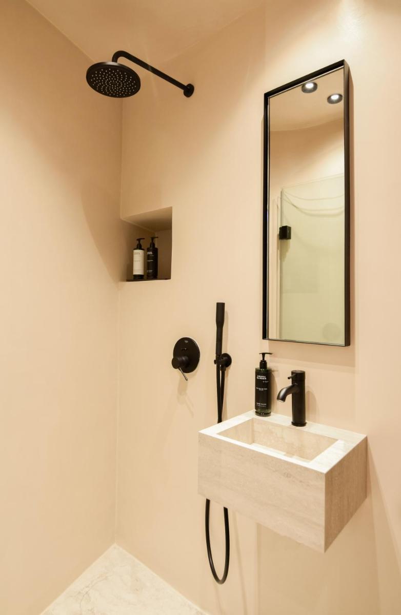 Consolato Boutique