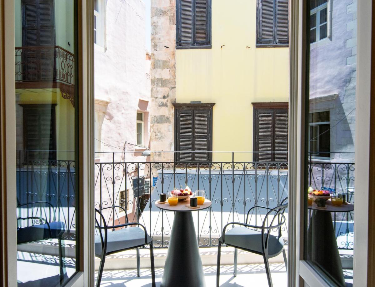 Consolato Boutique
