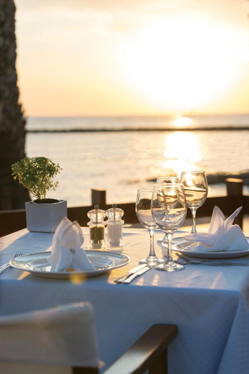 Constantinou Bros Asimina Suites Hotel