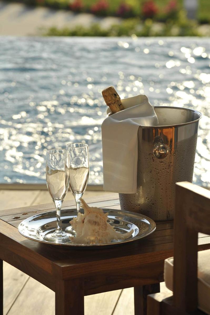 Constantinou Bros Asimina Suites Hotel