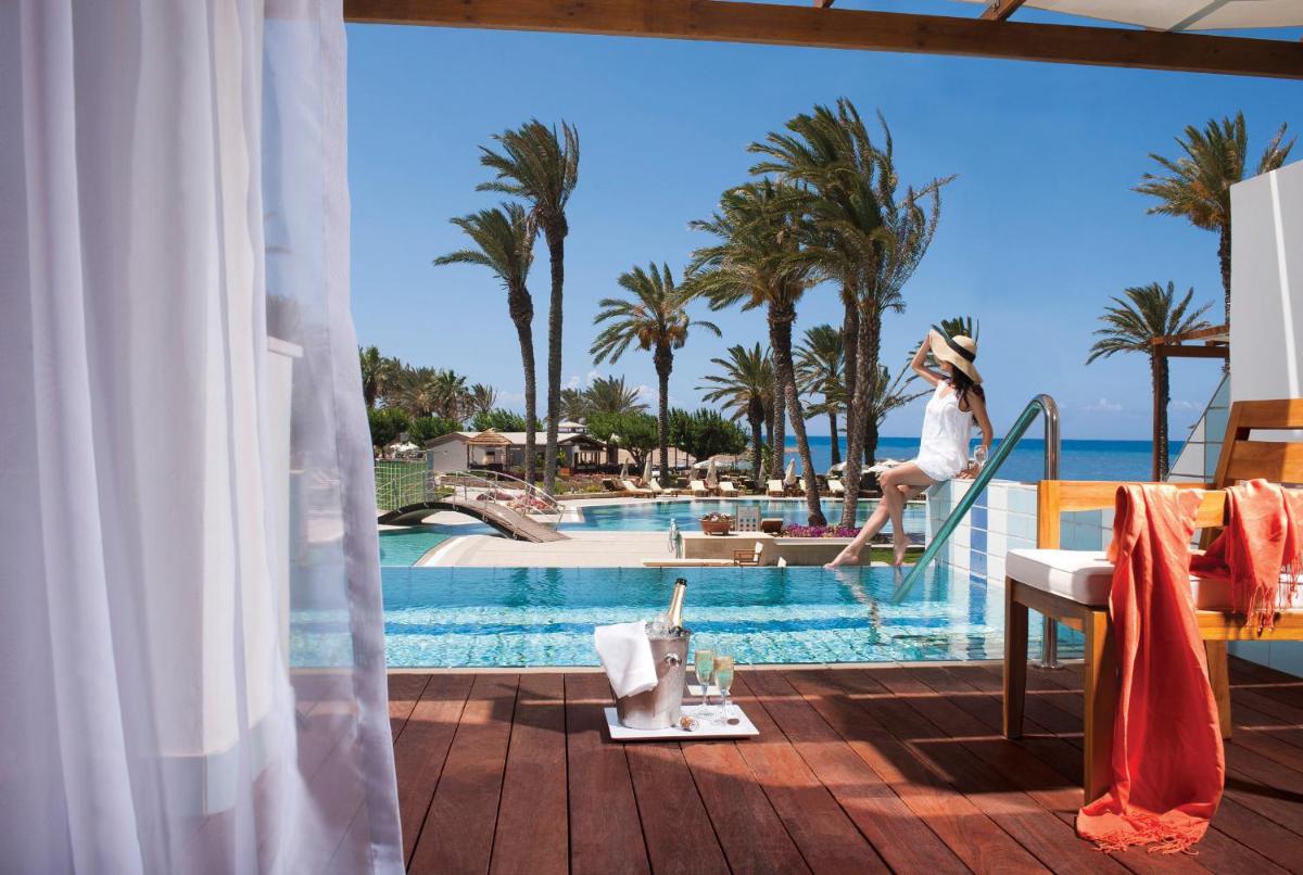 Constantinou Bros Asimina Suites Hotel