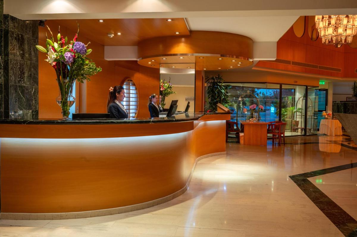 Constantinou Bros Asimina Suites Hotel