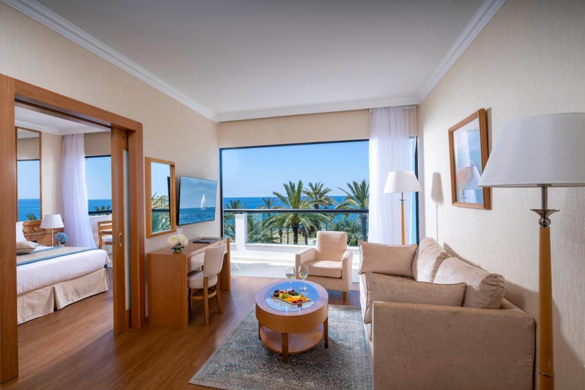 Constantinou Bros Asimina Suites Hotel