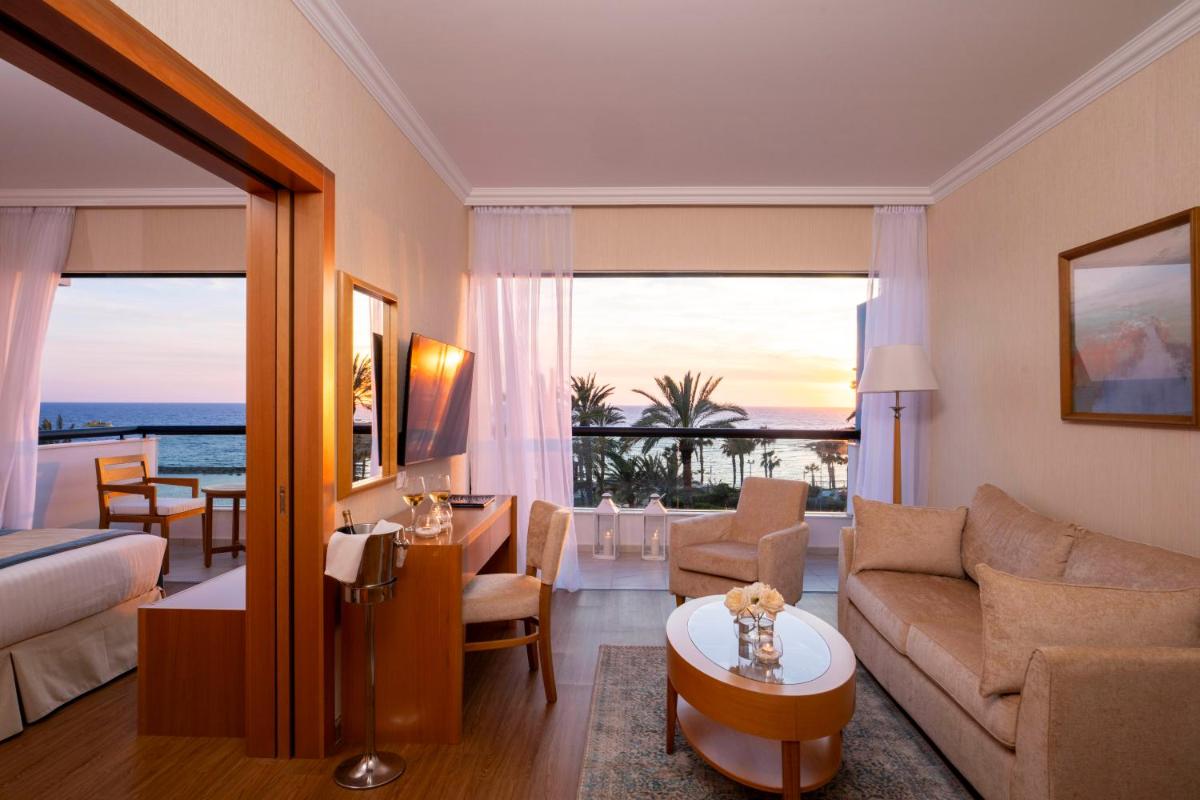 Constantinou Bros Asimina Suites Hotel