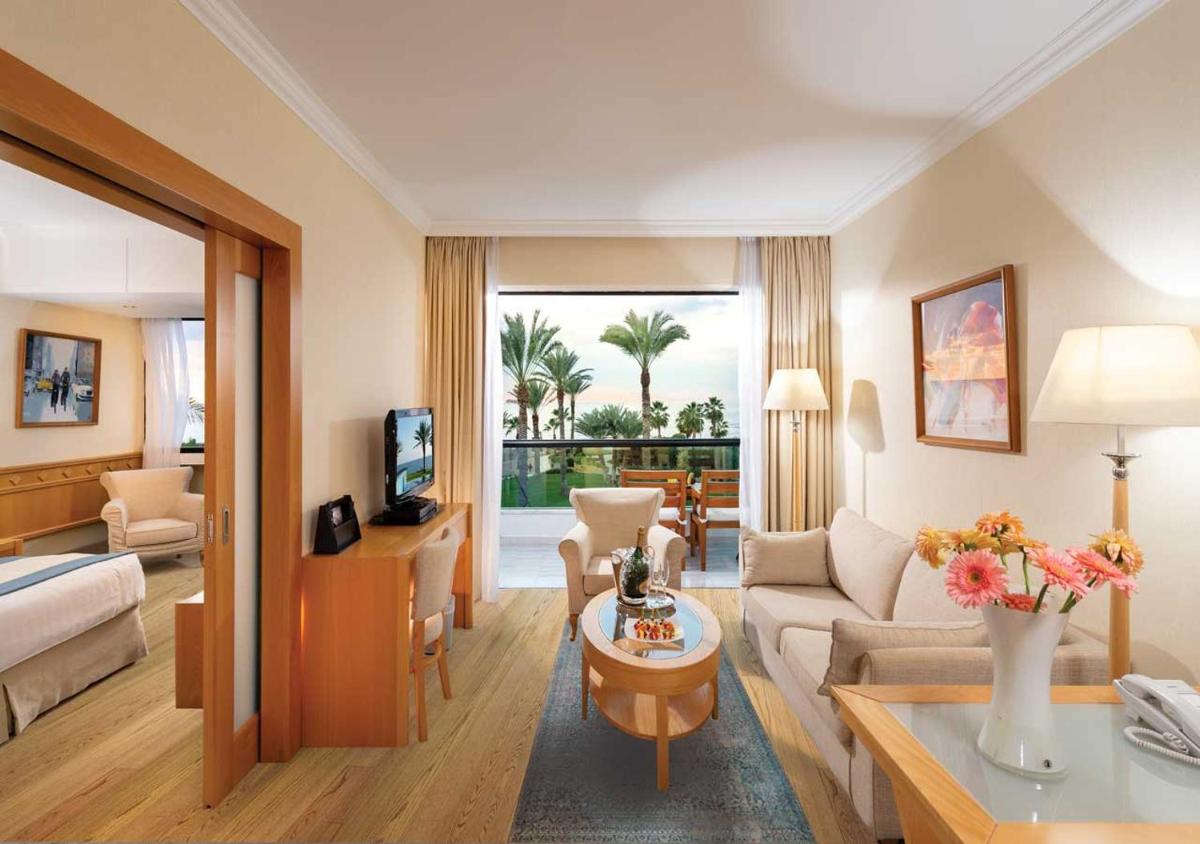 Constantinou Bros Asimina Suites Hotel