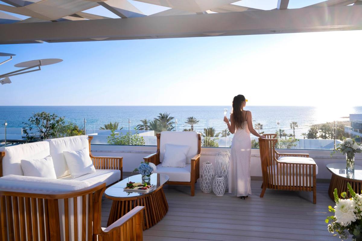 Constantinou Bros Asimina Suites Hotel