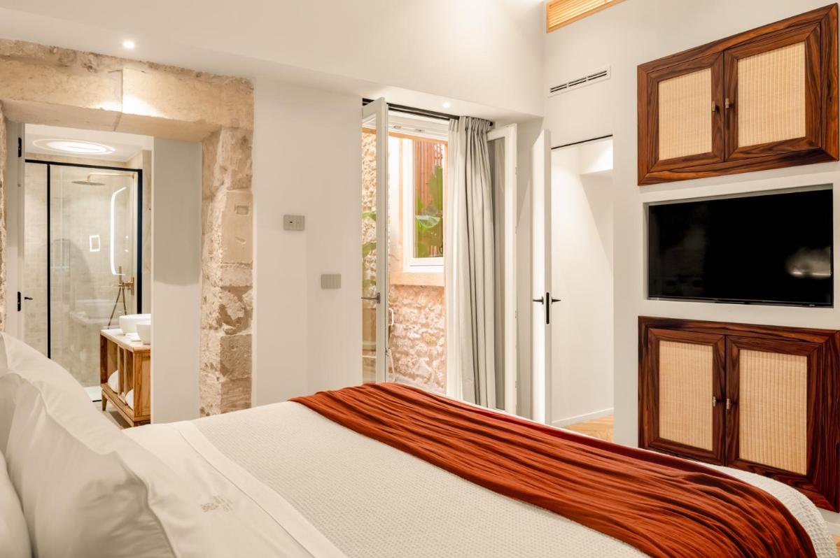 COOL DREAMS Luxury Rooms