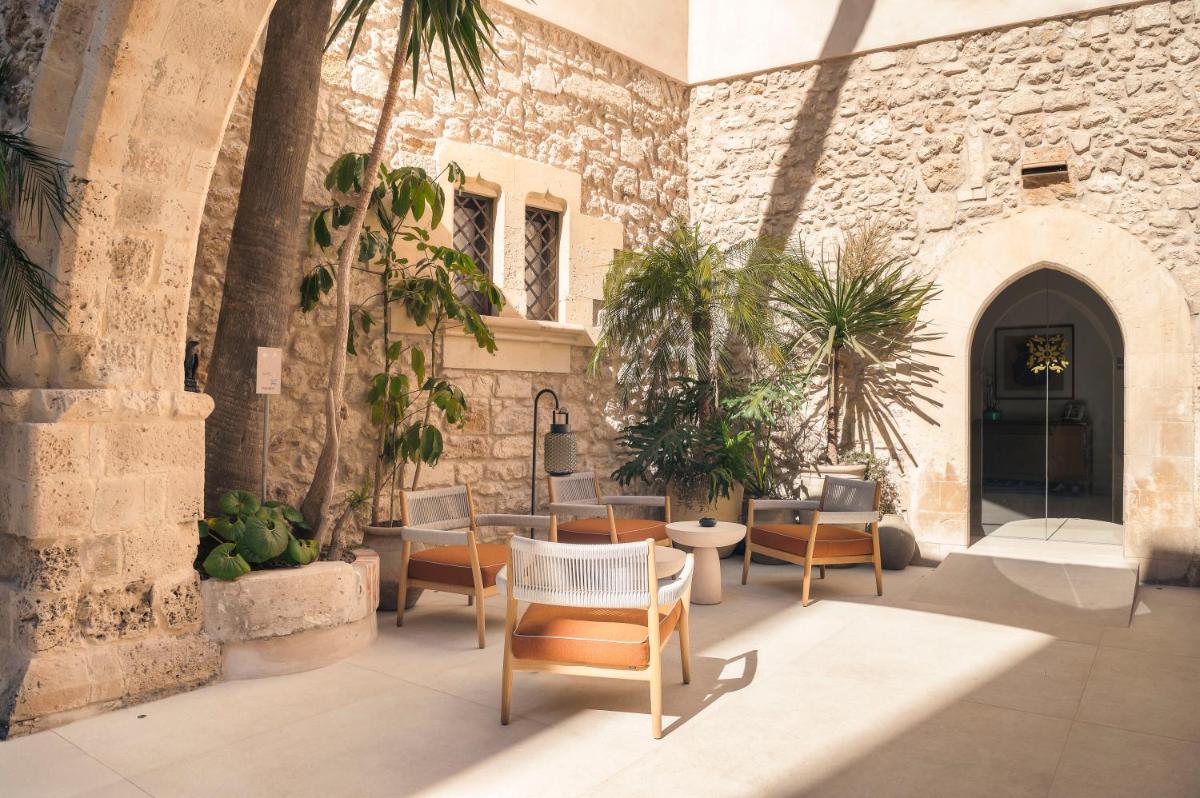 COOL DREAMS Luxury Rooms