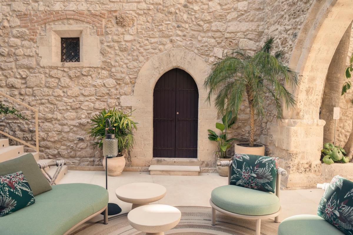COOL DREAMS Luxury Rooms