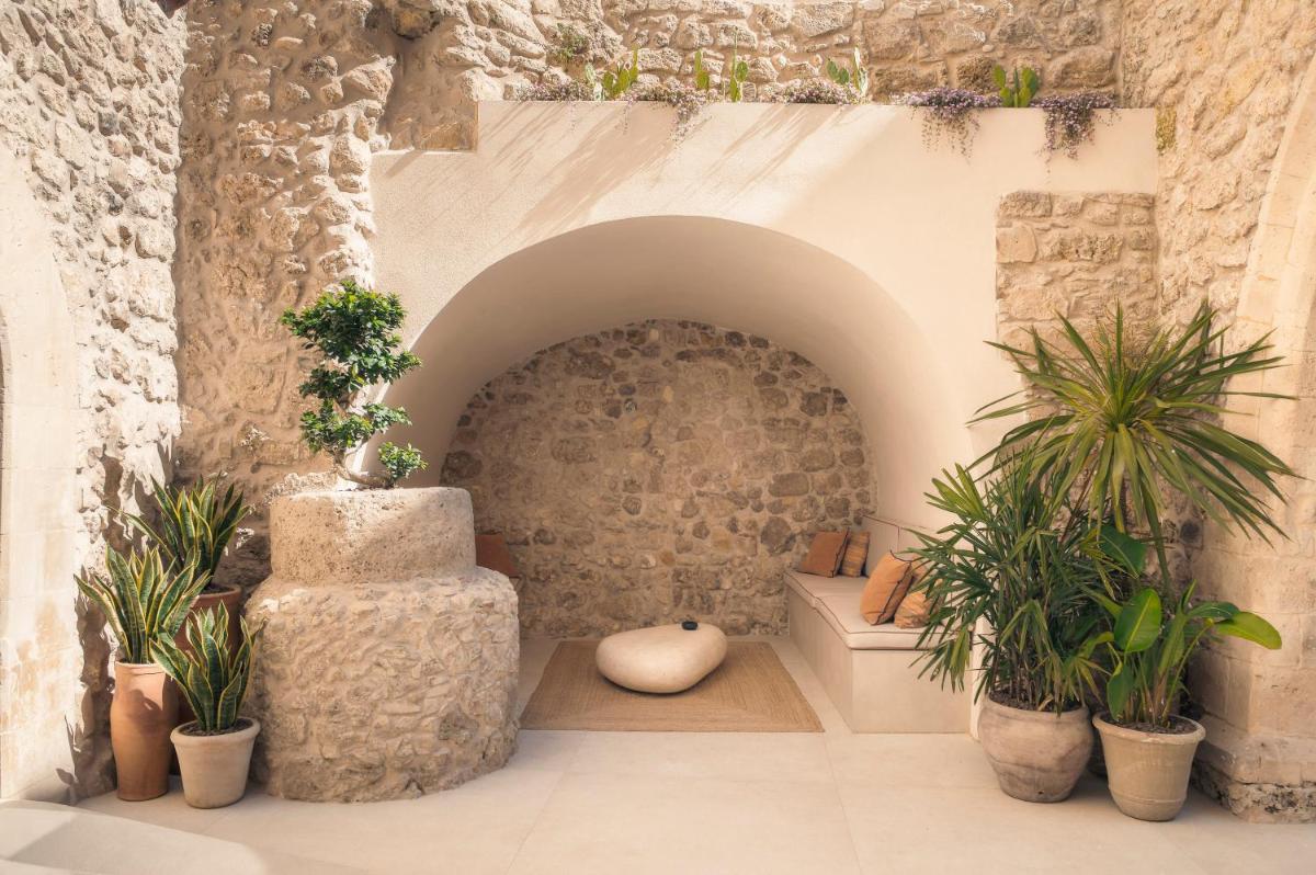 COOL DREAMS Luxury Rooms