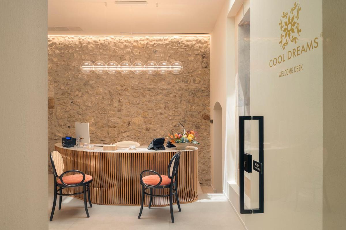 COOL DREAMS Luxury Rooms