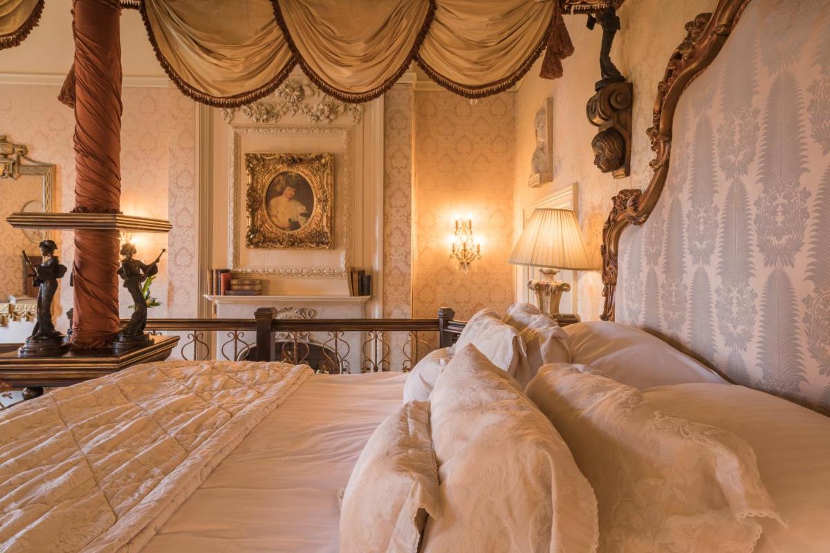 Coombe Abbey Hotel