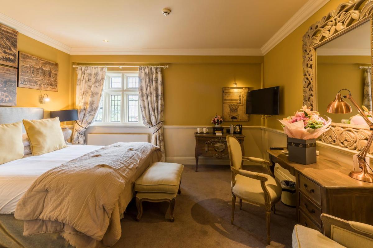 Coombe Abbey Hotel