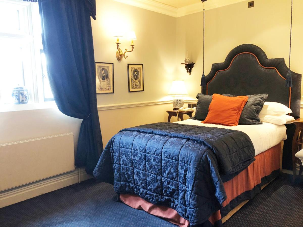 Coombe Abbey Hotel