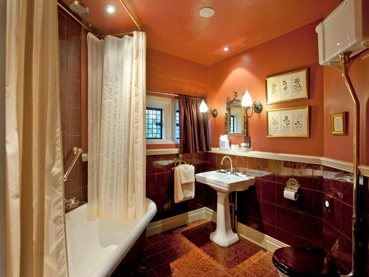 Coombe Abbey Hotel