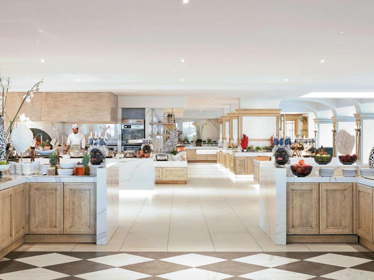 Corfu Imperial, A Resort to Live