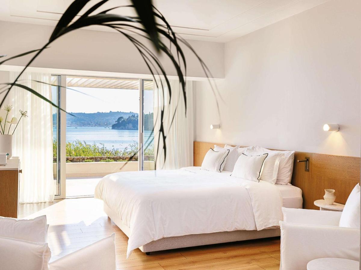 Corfu Imperial, A Resort to Live