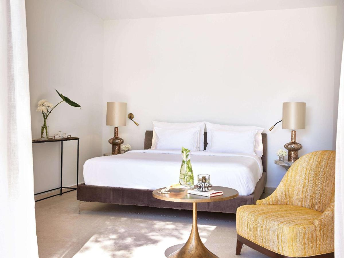 Corfu Imperial, A Resort to Live