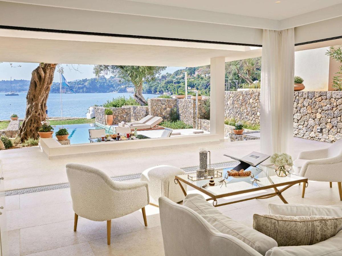 Corfu Imperial, A Resort to Live