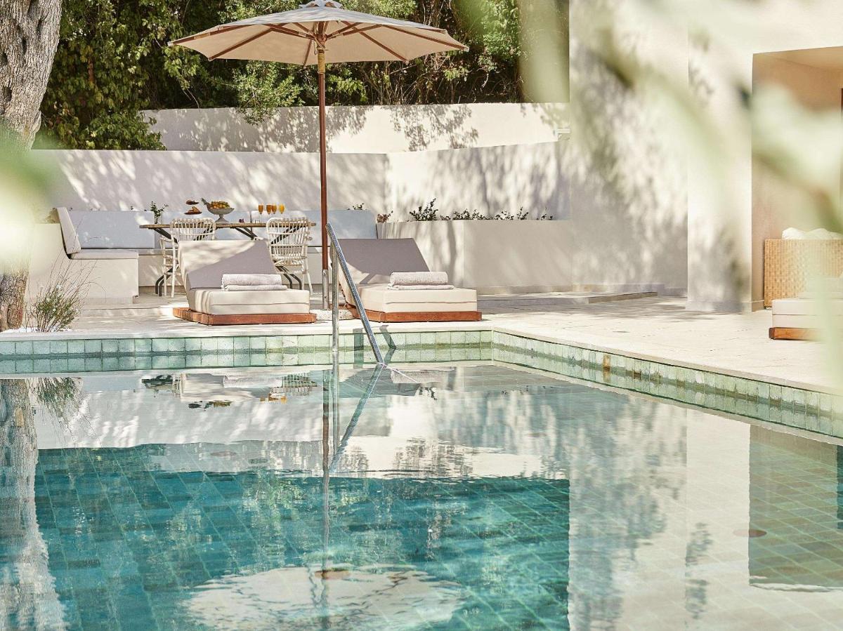 Corfu Imperial, A Resort to Live