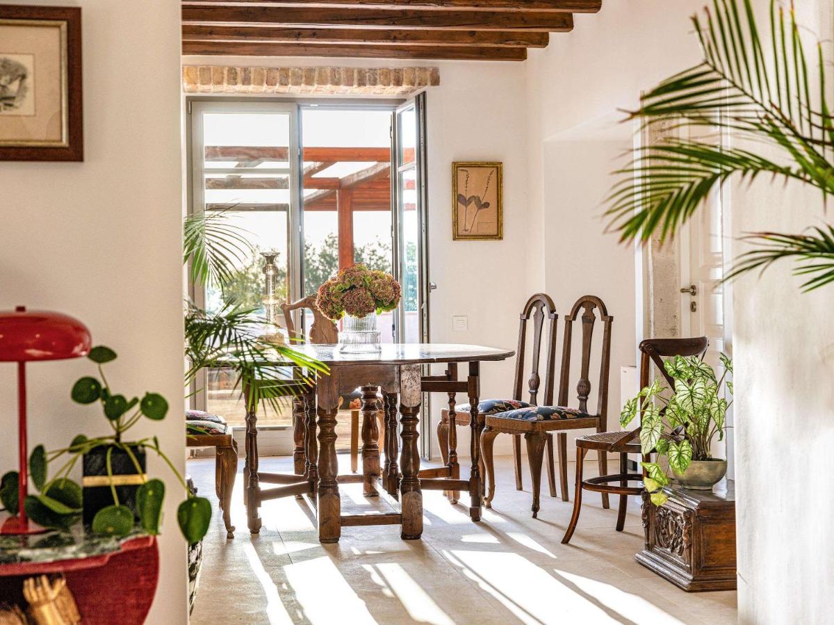 Corfu Imperial, A Resort to Live