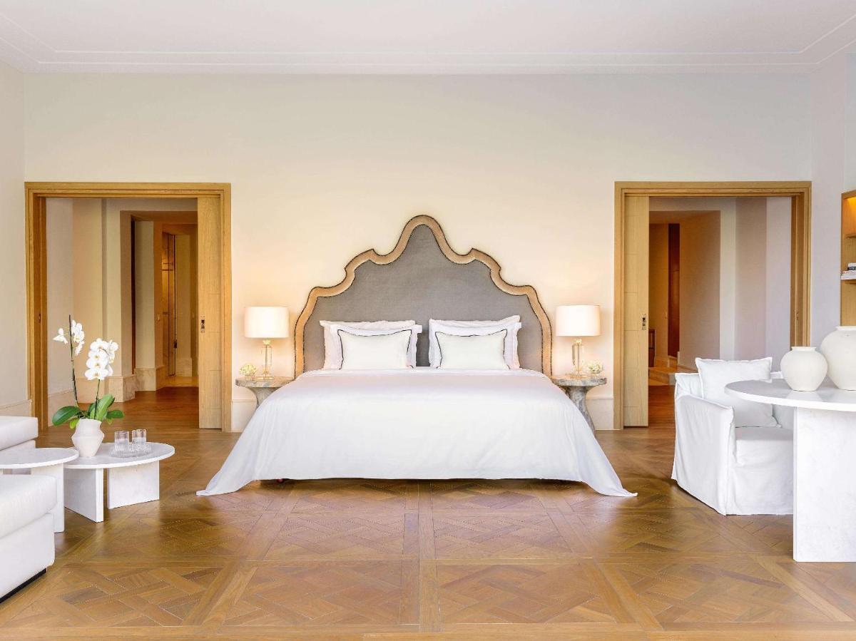 Corfu Imperial, A Resort to Live