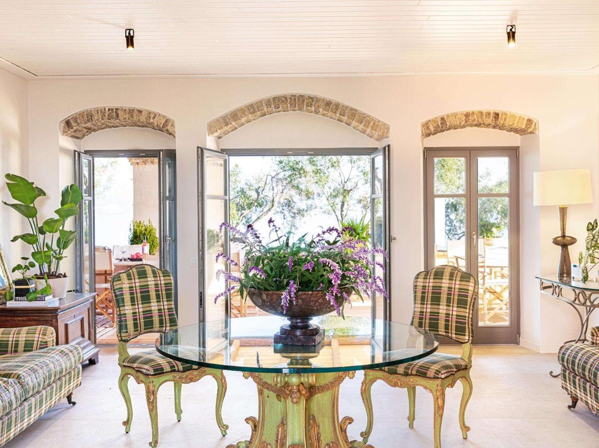 Corfu Imperial, A Resort to Live
