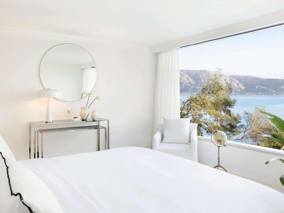 Corfu Imperial, A Resort to Live