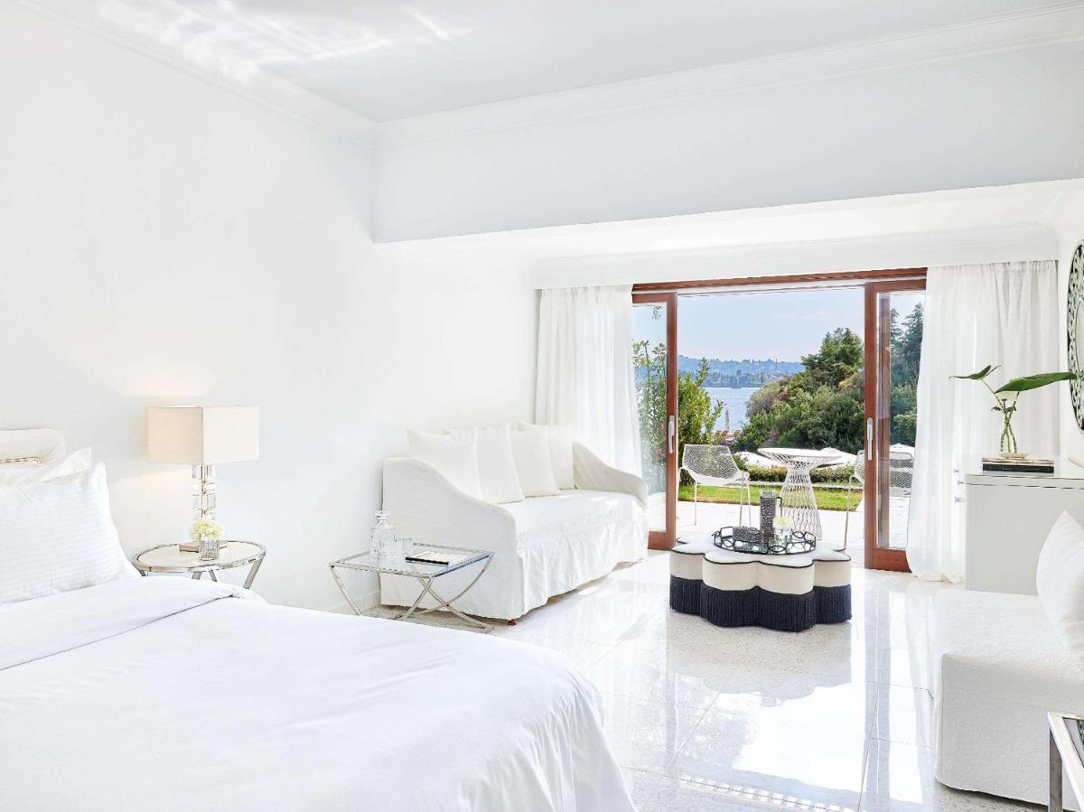 Corfu Imperial, A Resort to Live