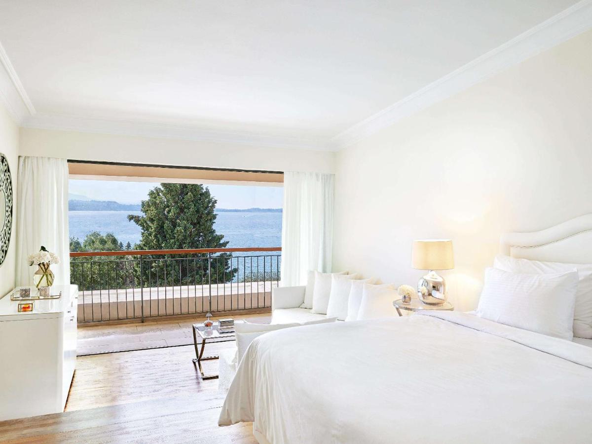 Corfu Imperial, A Resort to Live