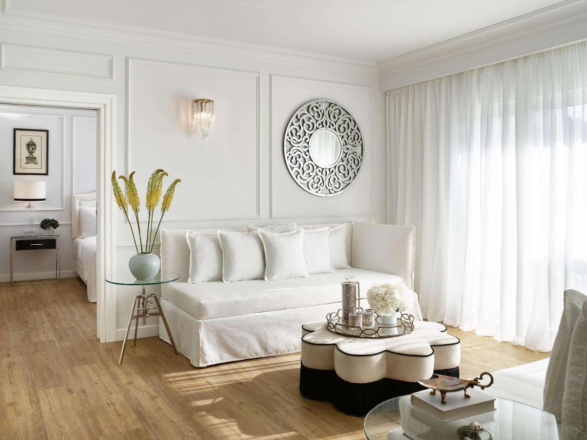 Corfu Imperial, A Resort to Live