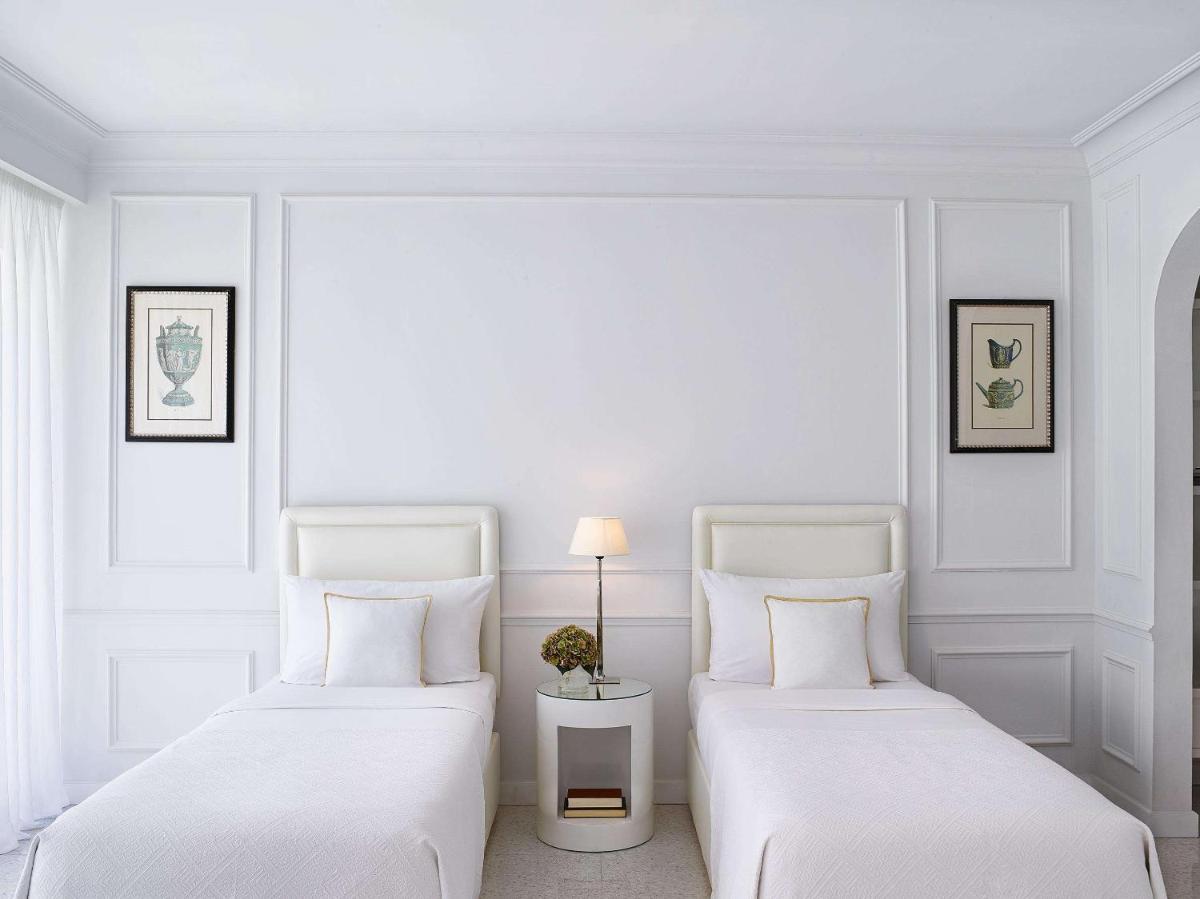 Corfu Imperial, A Resort to Live