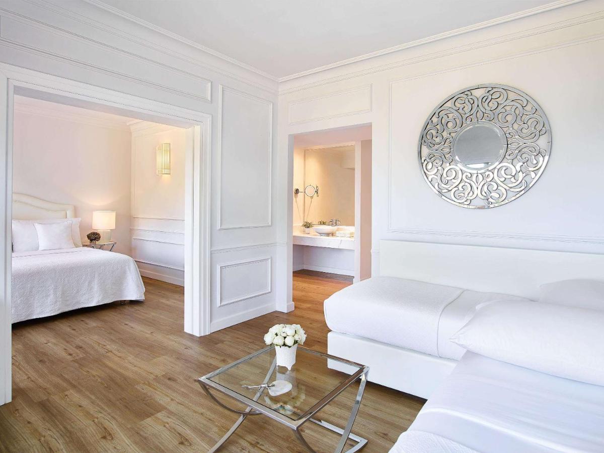 Corfu Imperial, A Resort to Live