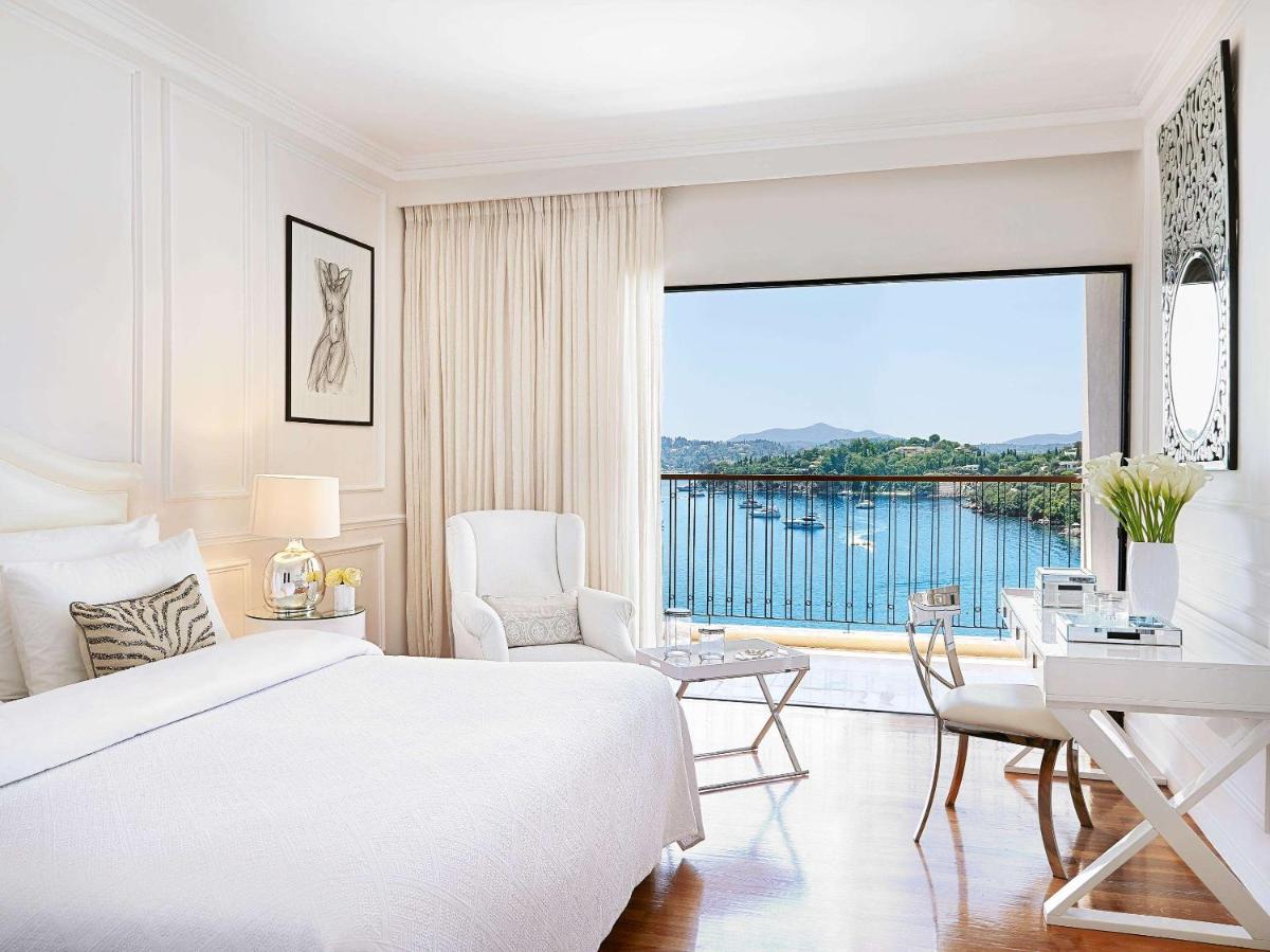 Corfu Imperial, A Resort to Live
